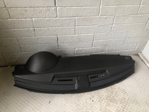 Discovery 3 Dashboard Black with Passenger Airbag for Sat Nav Vehicles K02066