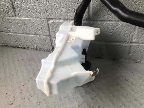 Range Rover Evoque Windscreen Washer Bottle Tank with 2 Pumps L538 2011 to 2015