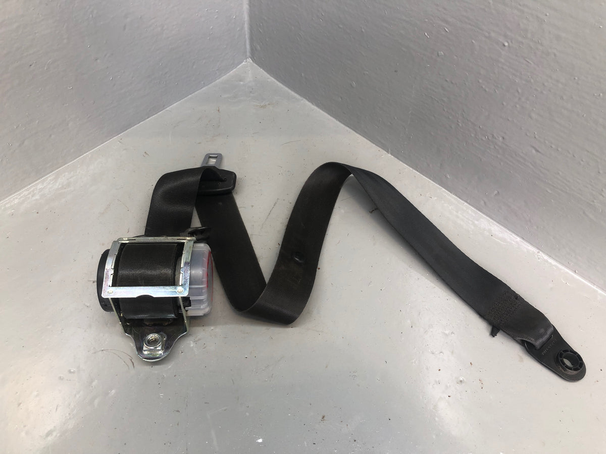 Discovery 3 Seat Belt Off Side Front Black Land Rover 2004 to 2007 Type 1