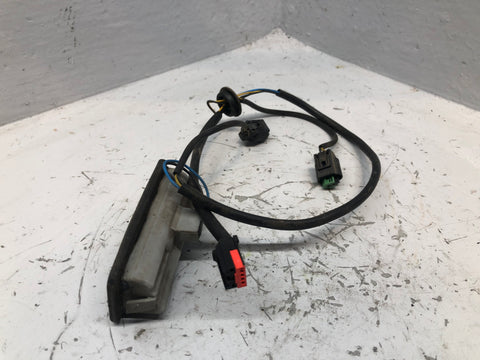 Freelander 2 Tailgate Release Micro Switch LR079909 Land Rover L359 2006 to 2011