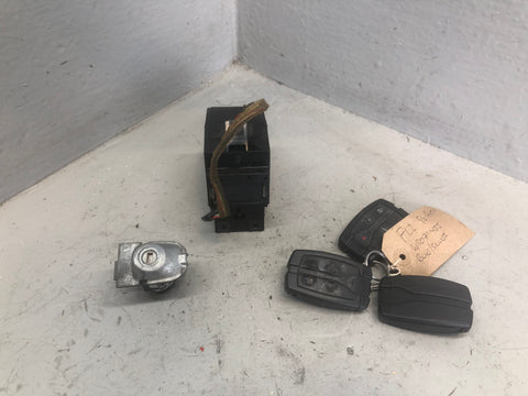 Freelander 2 Ignition Barrel with 2 Key Door Lock Land Rover 2006 to 2015 J07076