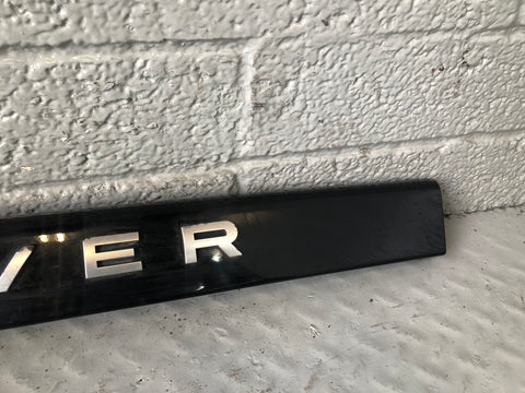 Range Rover Sport Tailgate Trim Santorini Black Facelift 2011 to 2013 D16076