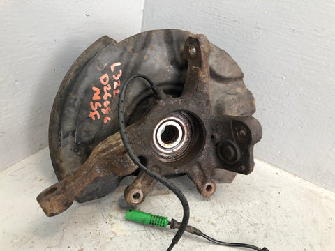 Range Rover L322 Hub Assembly Near Side Front 2006 to 2009 All Models D26086