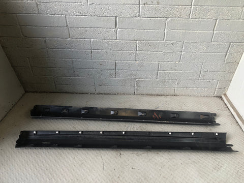 Discovery 3 or 4 Sill Trim Cover Protector Pair Land Rover 2004 to 2014 D03086