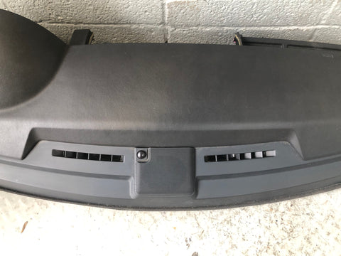 Discovery 3 Dashboard Black with Passenger Airbag for Sat Nav Vehicles K02066