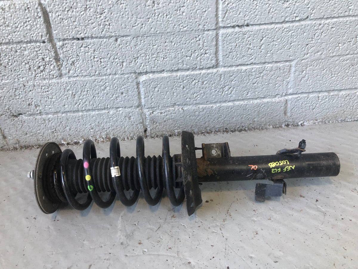 Freelander 2 Suspension Strut Shock Absorber Near Side Front Land Rover L05086
