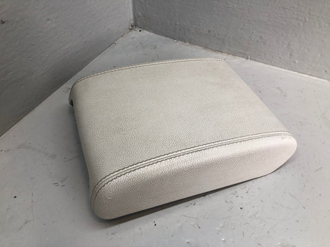 Range Rover Evoque Centre Console Armrest Lid in White Leather L538 L02015