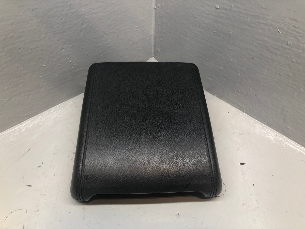 Range Rover Evoque Centre Console Armrest Lid in Ebony Black L538 L03066
