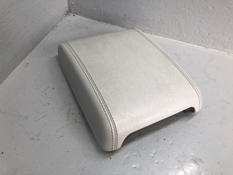 Range Rover Evoque Centre Console Armrest Lid in White Leather L538 L02015
