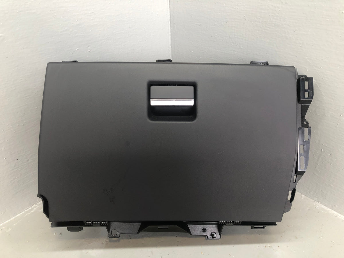 Range Rover Evoque Glove Box in Black 12D 1357 CAX L538 2011 to 2015