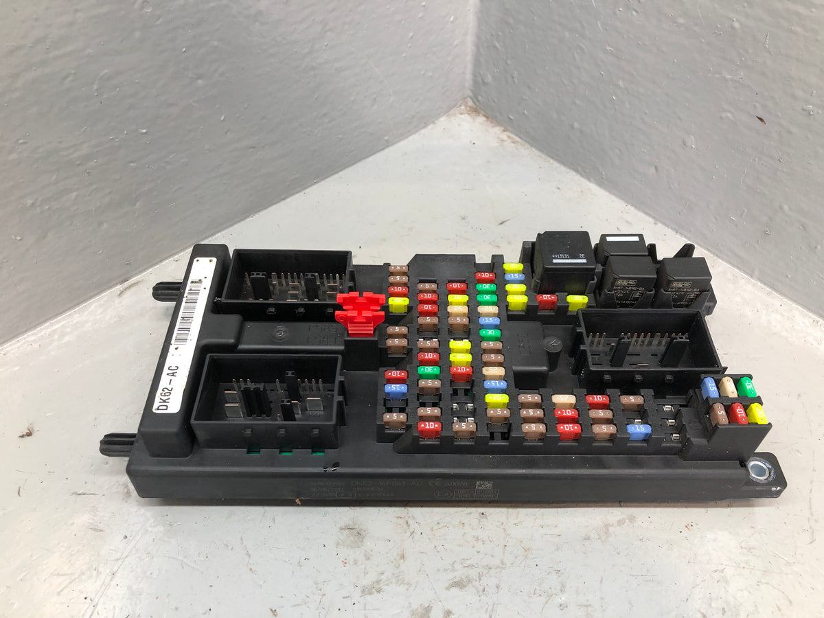 Range Rover Sport Fuse Box Assembly DK62-14F041-AC L494 2014 to 2018