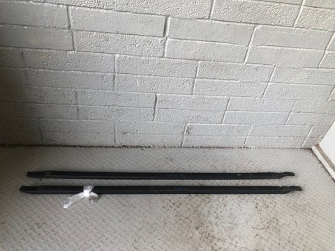 Discovery 4 Roof Rails Three Quarter Length Roof Bars Land Rover D13086