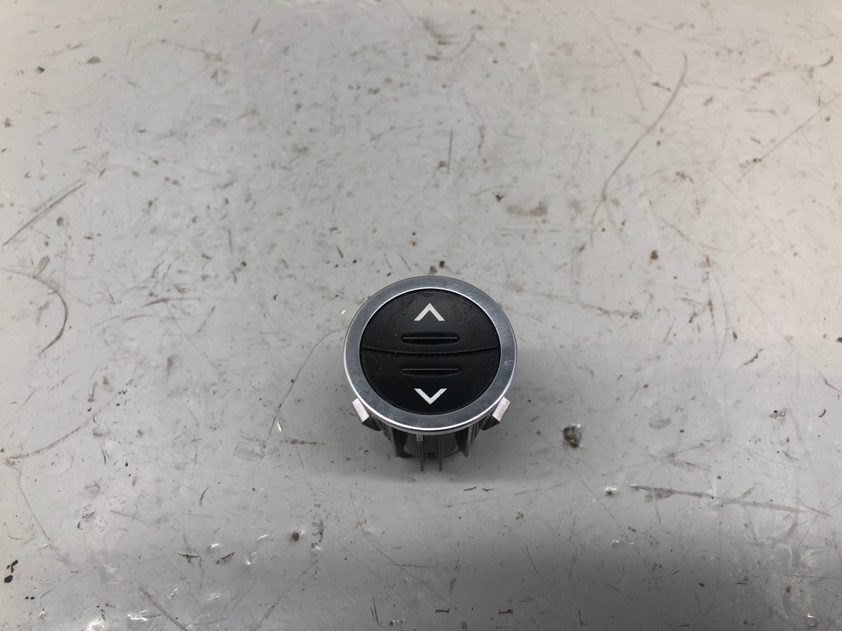 Range Rover L405 Electric Glove Box Release Switch CPLA-14K147-AC 2013 to 2017