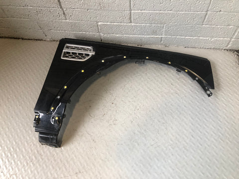 Discovery 4 Front Wing Off Side Santorini Black LRC 820 2009 to 2016 D27056