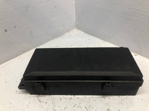 Discovery 2 Under Bonnet Fuse Box TD5 Land Rover YQE000300 1998 to 2004