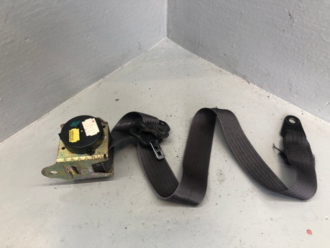 Discovery 2 Seat Belt Assembly Off Side Front in Grey Land Rover 1998 to 2004