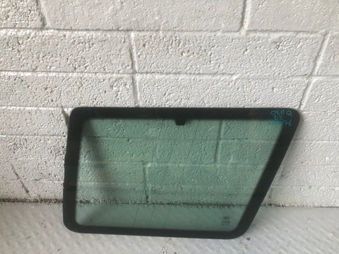 Discovery 2 Window Glass Quarter Off Side Rear Land Rover 1998 to 2004