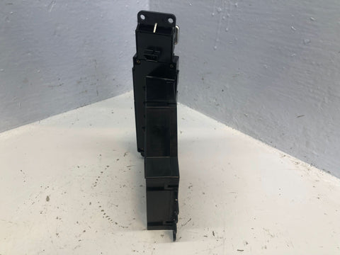 Range Rover L322 Window Switch Pack Off Side Front YUD000301PUY 2002 to 2009
