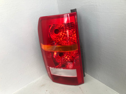 Discovery 3 Tail Light Cluster Near Side Rear XFB000573 2004 to 2009 K02066