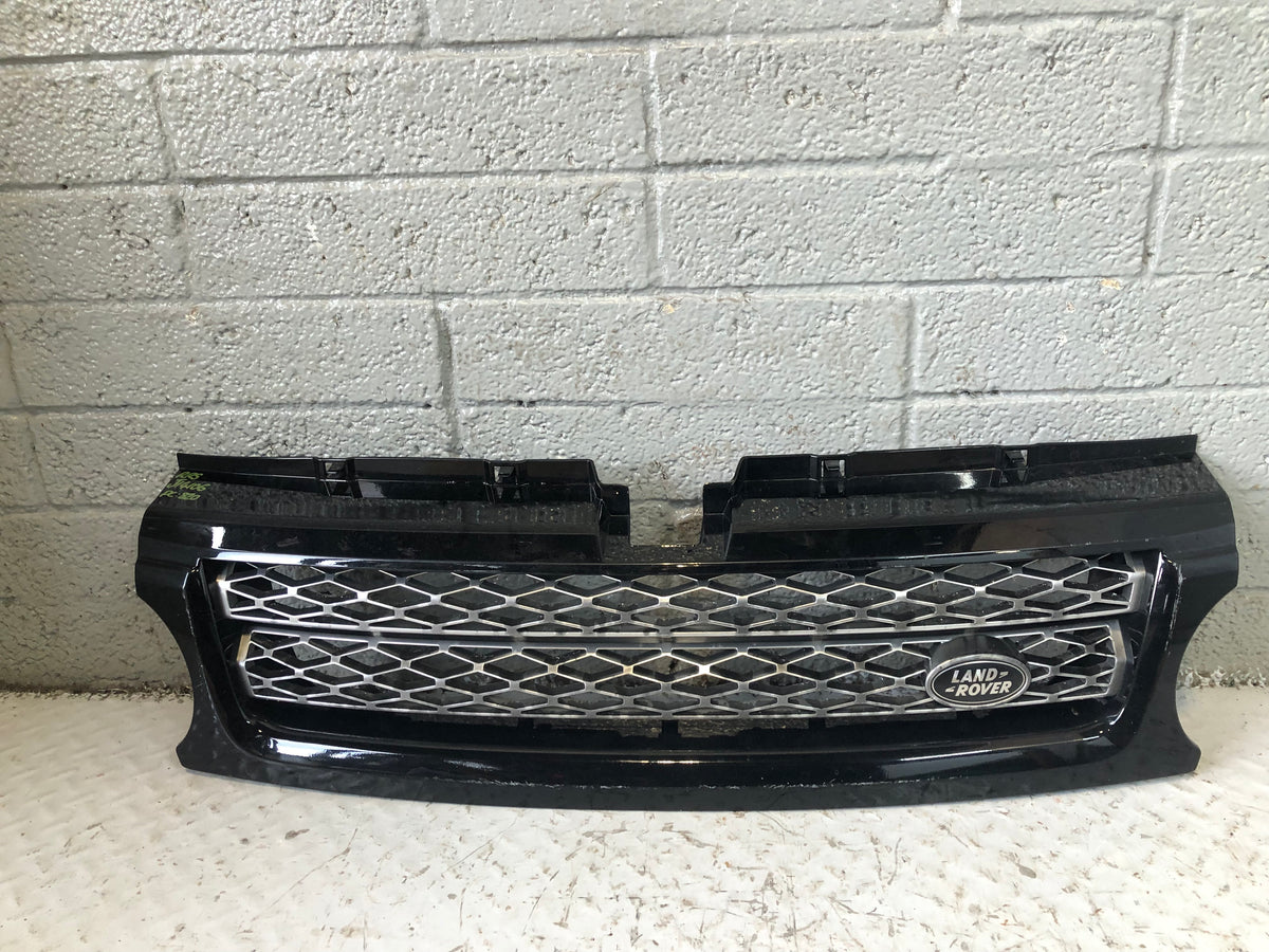 Range Rover Sport Front Grille Facelift in Blackj and Silver 2009 to 2013 J14106
