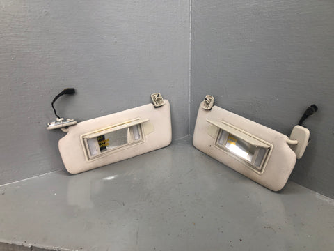 Range Rover Evoque Sun Visors Illuminated Pair Of in White L538 L03066