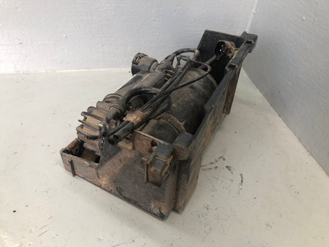 Discovery 2 Air Suspension Compressor Wabco RQG100041 Housing Land Rover L20076