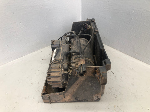 Discovery 2 Air Suspension Compressor Wabco RQG100041 Housing Land Rover L20076