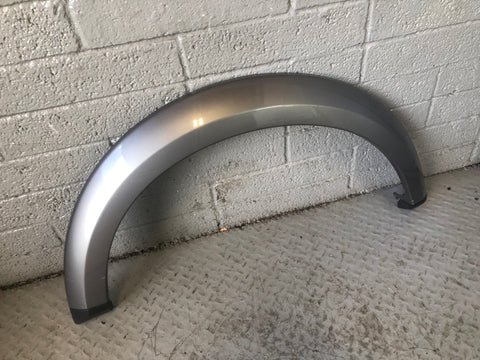Discovery 4 Wheel Arch Trim Front Off Side Orkney Grey Land Rover D03086