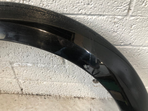 Discovery 4 Wheel Arch Trim Front Off Side Santorini Black Land Rover D27056