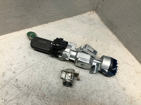 Discovery 3 Lock Set Ignition Barrel Lock with 1 x Key Fob Land Rover L03096