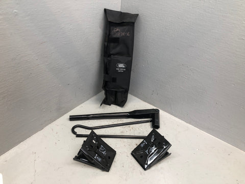 Discovery 3 4 Tool Kit in a Bag KBK500160 Land Rover 2004 to 2016 D27056