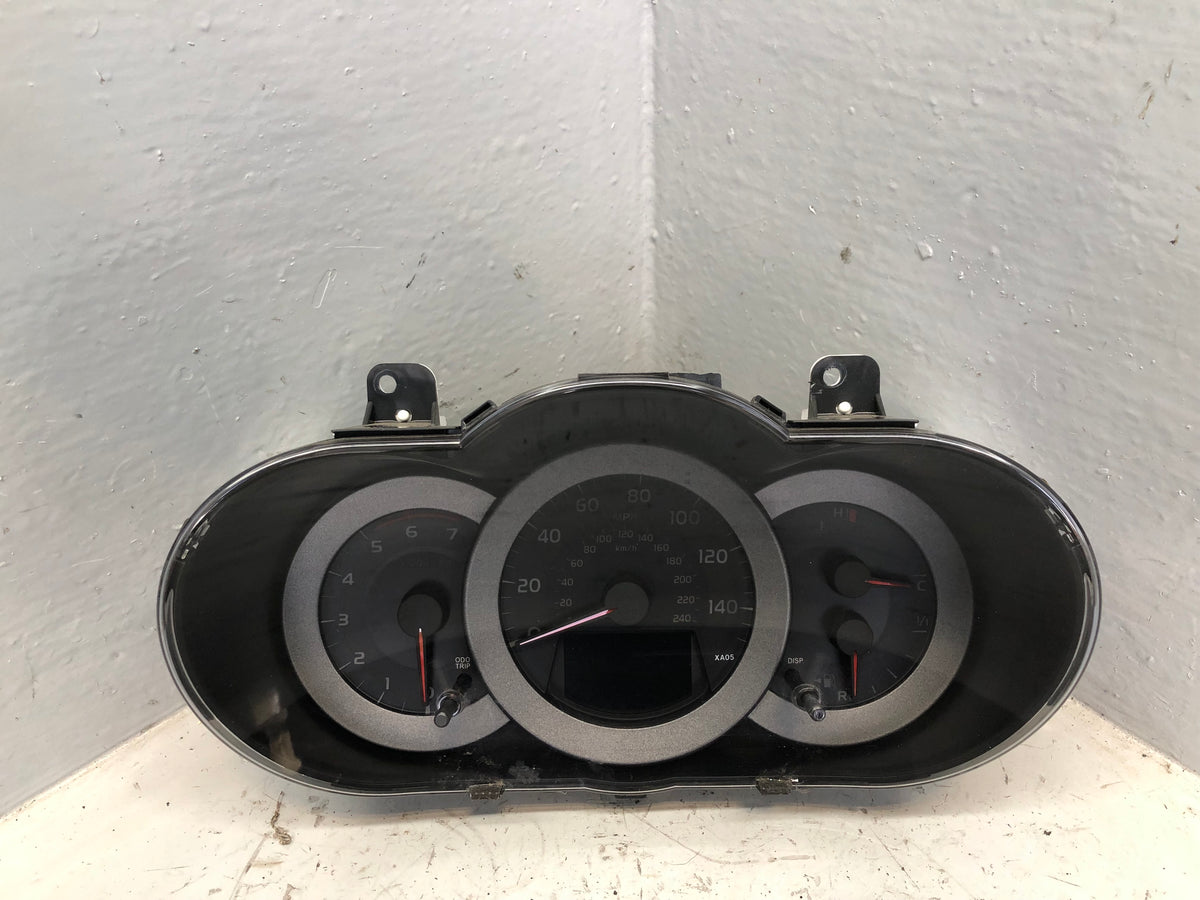 Toyota RAV4 XA30 Instrument Cluster 2.2 D-D4 838000-42C73 Manual 2006 to 2012
