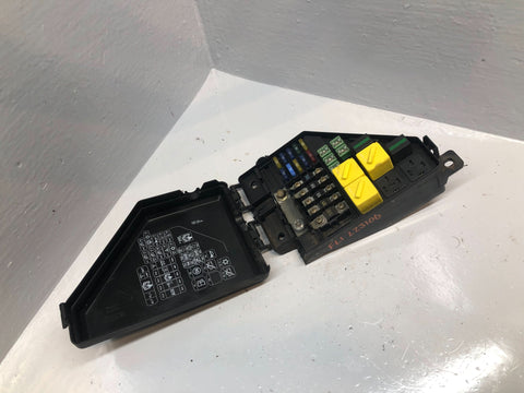 Freelander 1 Fuse Box Engine Bay 2.0 TD4 YQE500380 Land Rover 2001 to 2006