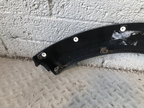 Discovery 4 Wheel Arch Trim Rear Quarter Right Santorini Black Land Rover D13086