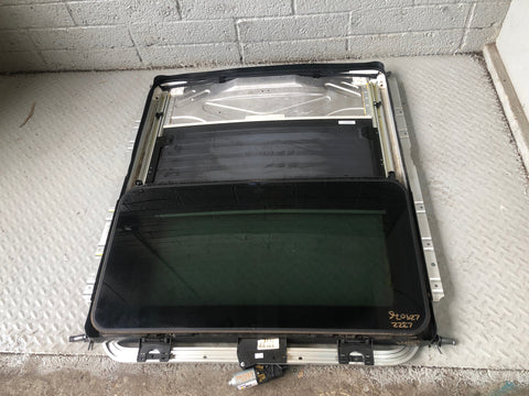 Range Rover L322 Sunroof Glass Cartridge Frame Assembly 2009 to 2012 L29076
