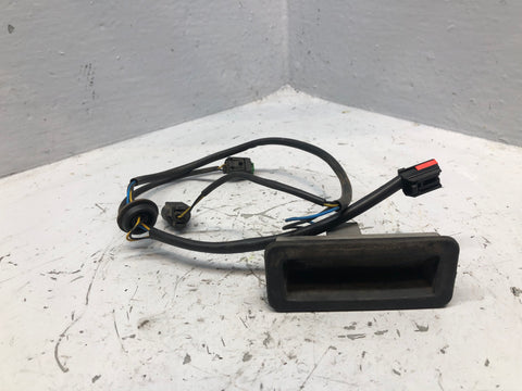 Freelander 2 Tailgate Release Micro Switch LR079909 Land Rover L359 2006 to 2011