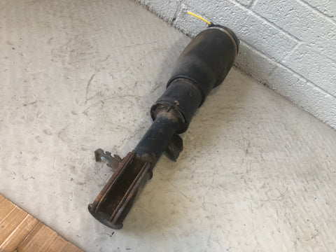 Range Rover L322 Air Suspension Strut Off Side Front 2006 to 2010 D01076