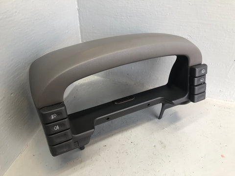 Discovery 2 Instrument Surround Speedo in Grey Land Rover 1998 to 2004 L20076