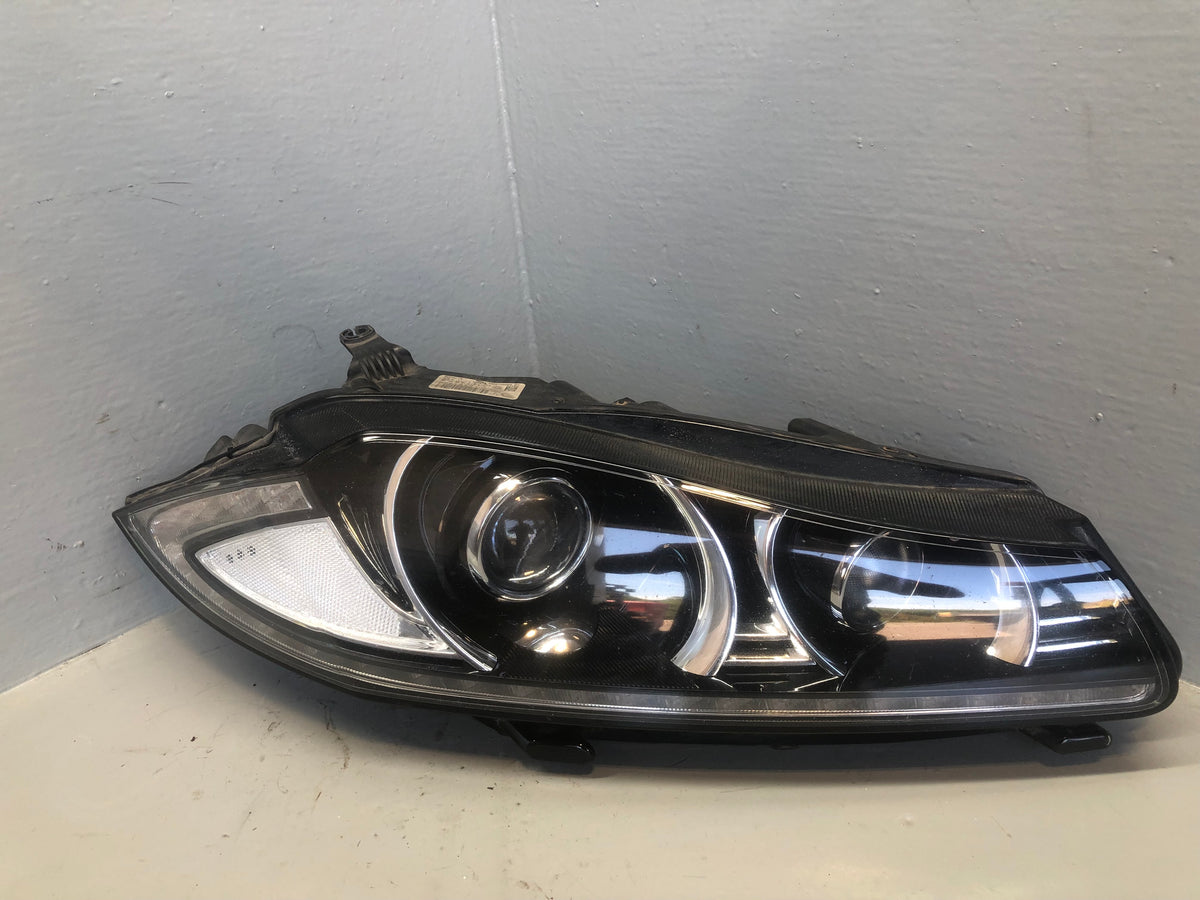 Jaguar XF Headlight Xenon Off Side Right Facelift X250 CX23-13W029-DF