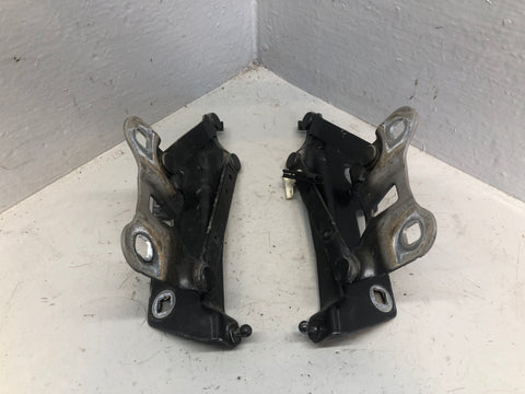 Range Rover L405 Bonnet Hinges Pair Of in Black 2013 to 2017