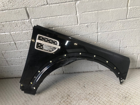 Discovery 4 Front Wing Off Side Santorini Black LRC 820 2009 to 2016 D13086