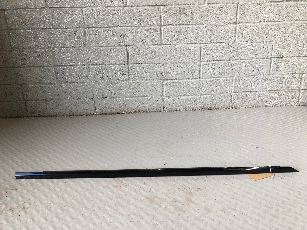 Range Rover Sport Window Weather Strip External Off Side Front Black L494