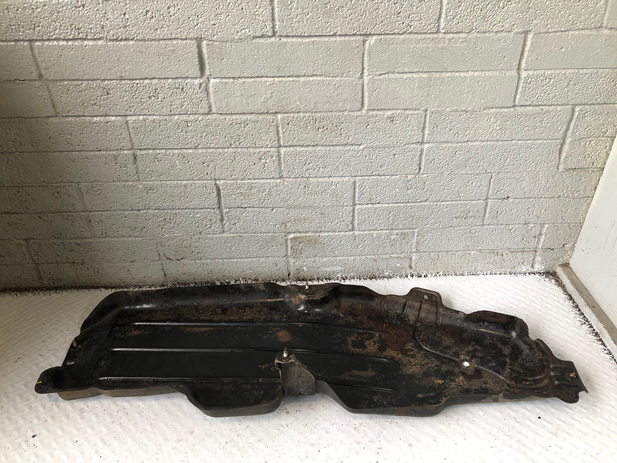 Discovery 3 4 Fuel Tank Guard LR015384 Land Rover 2004 to 2016 L07106