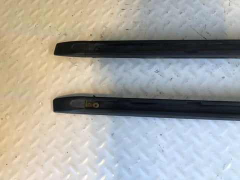 Discovery 3 or 4 Roof Rails Three Quarter Length Bars Land Rover CAB500120PVJ