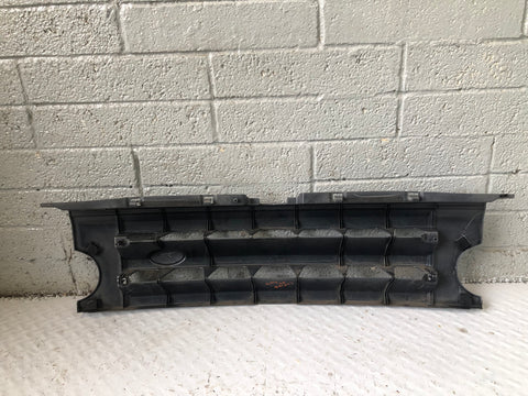 Discovery 3 Grille Front Stornoway Grey 907 Land Rover 2004 to 2009 L07106