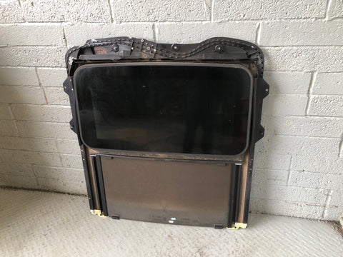 Range Rover Sport Sunroof Complete with Motor and Blind L320 2010 to 2013 L28096
