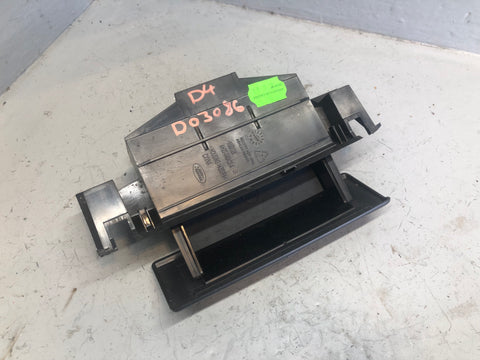 Discovery 4 Ashtray Front Land Rover AH22-048A02-A 2009 to 2016 D03086