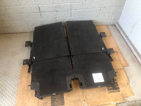 Discovery 4 Seats Rear 3rd Third Row in Black Land Rover 2009 to 2016 L10076