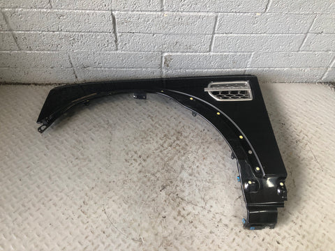 Discovery 4 Front Wing Near Side Santorini Black LRC 820 2009 to 2016 D13086
