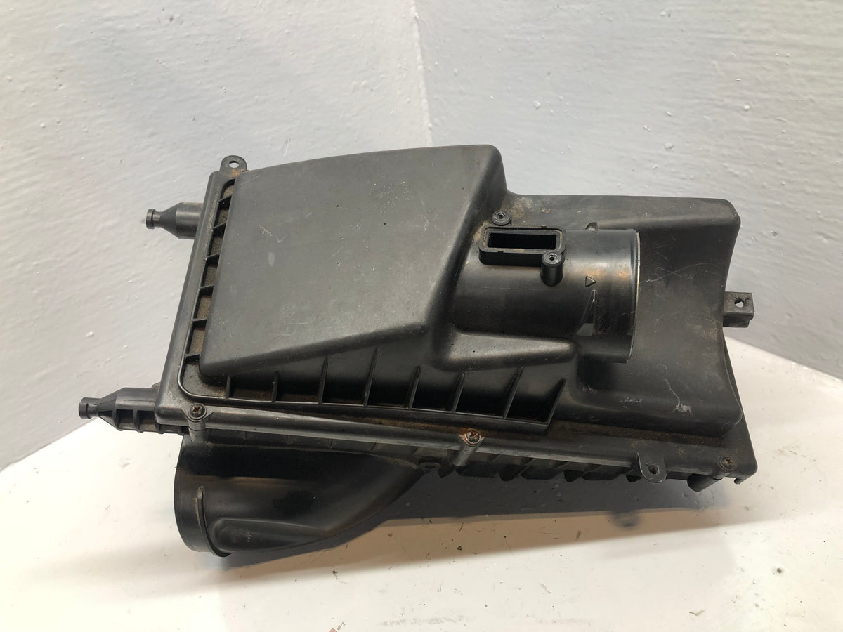 Range Rover L405 Air Filter Box 4.4 TDV8 CPLA-9600-CA Off Side Right
